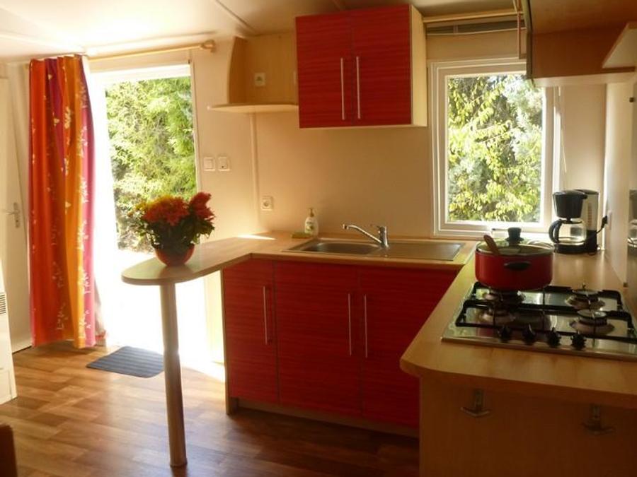 Mobilhome 6 personnes - 27,5m² Standard (2ch - 4/6pers.) + Clim + Paillotte extérieure 4
