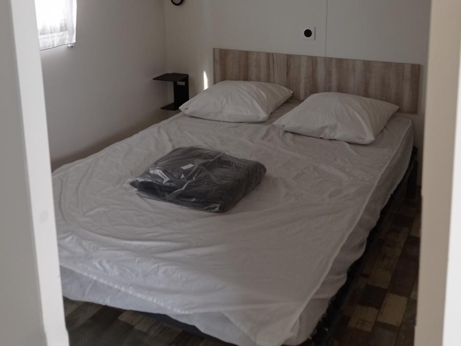 Mobilhome 7 personnes - 30m² Confort (2ch - 5/7pers.) + Clim + Terrasse couverte - Dimanche 5