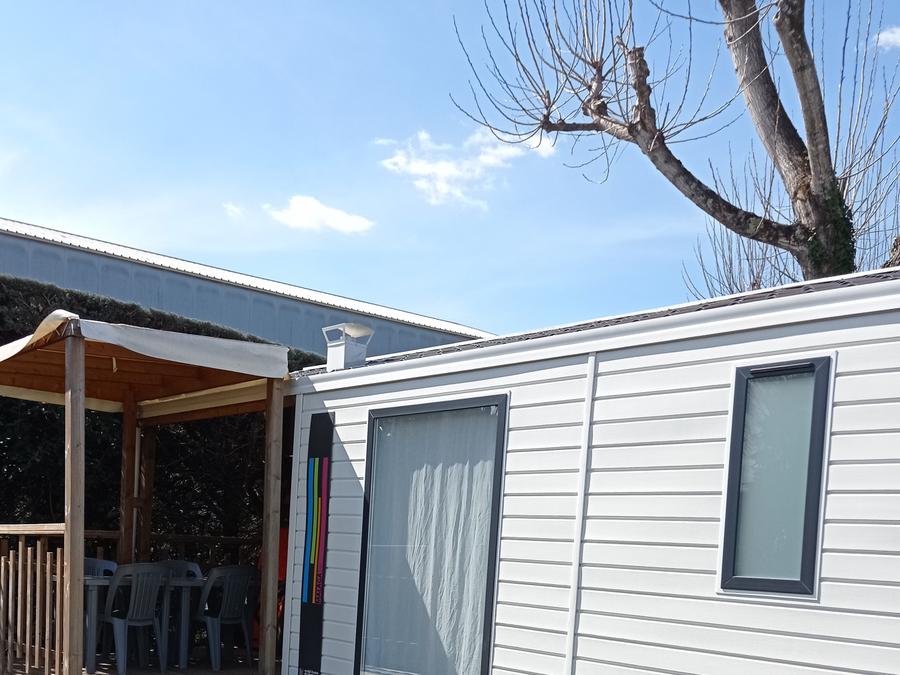 Mobilhome 7 personnes - Family 32m² Premium (3ch - 7pers.) + Clim + LV + Terrasse couverte 0