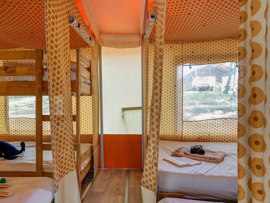 Bungalow toilé 5 personnes - Tente Sarlat sans sanitaires 4