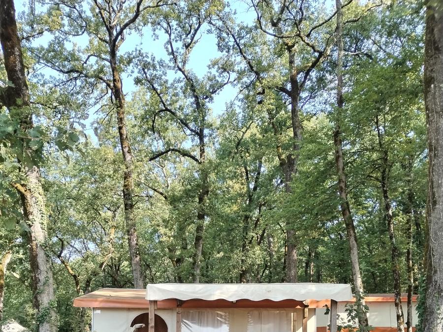Bungalow toilé 5 personnes - Tente Sarlat sans sanitaires 0
