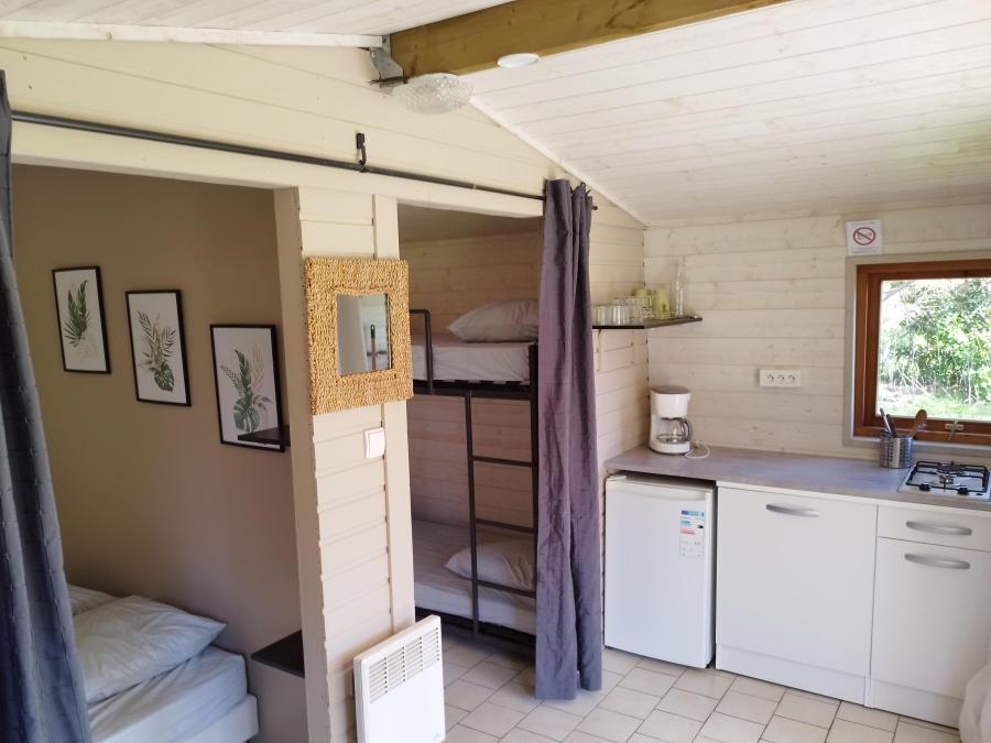 Tente en toile et en bois 3 personnes - HUTTE (SANS SANITAIRES) 4