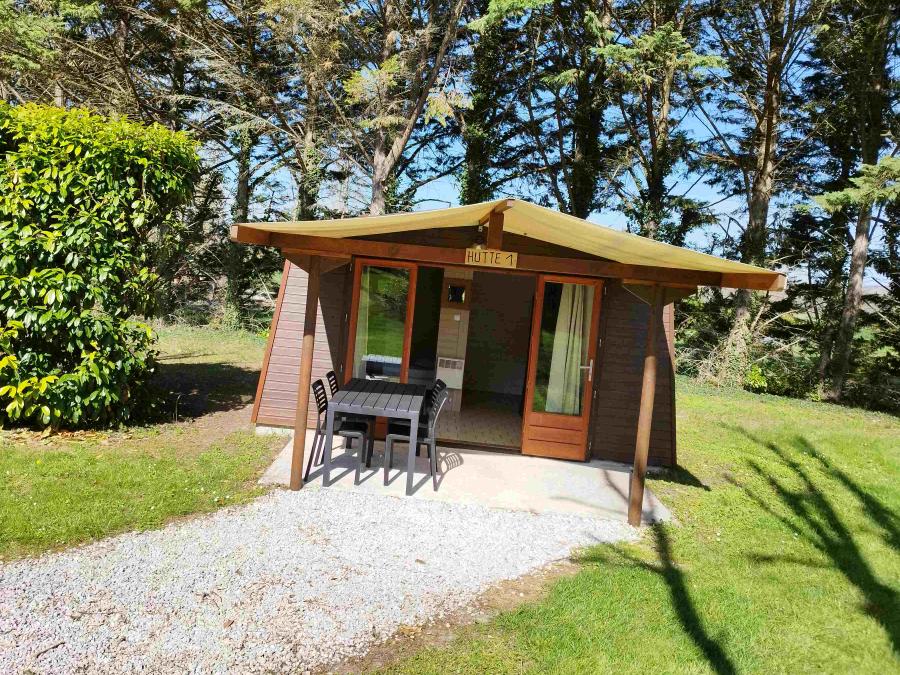 Tente en toile et en bois 3 personnes - HUTTE (SANS SANITAIRES) 1