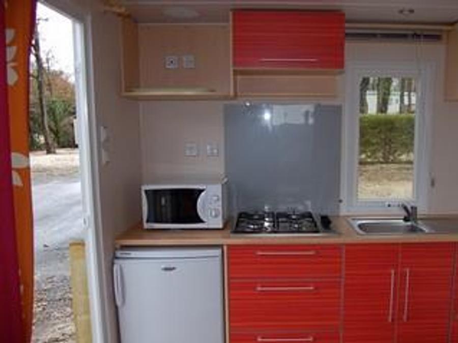 Mobilhome 2 personnes - Mobil-home Standard 18 - 24m² - 1 chambre - terrasse couverte + TV* 2 pers 3