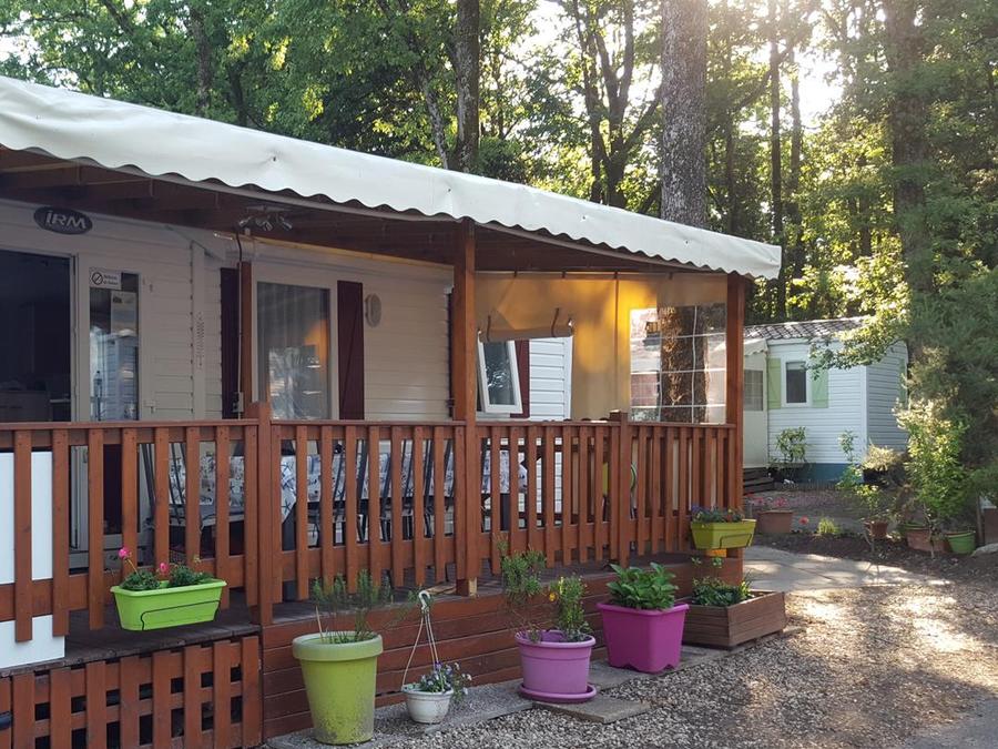 Mobilhome 6 personnes - Mobilhome Confort 22-28m² - 2 chambres - terrasse couverte + TV 4/6 pers 2