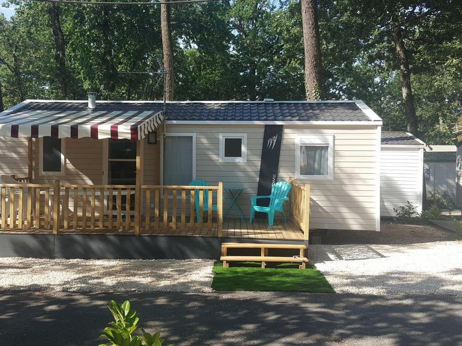 Mobilhome 8 personnes - Mobilhome Confort 24-34m² - 3 chambres - terrasse couverte + TV 6/8 pers 1