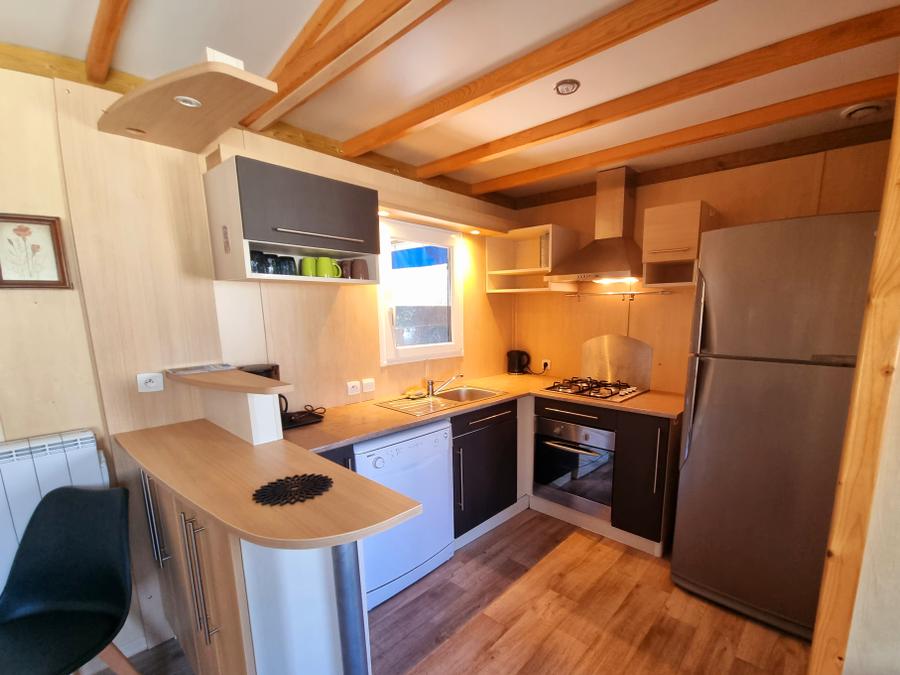 Chalet 6 personnes - Chalet 58m² - 3 chambres - 2 salles de bains - terrasse couverte + Clim + TV + LV + four* 6 pers 3