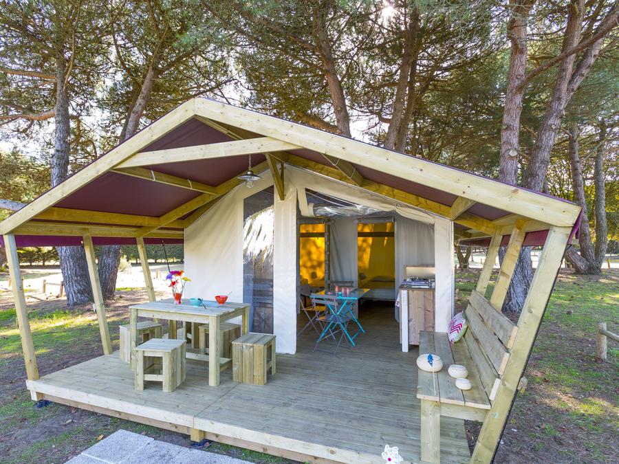 Bungalow toilé 5 personnes - FREEFLOWER - sans sanitaires 30 m² 0