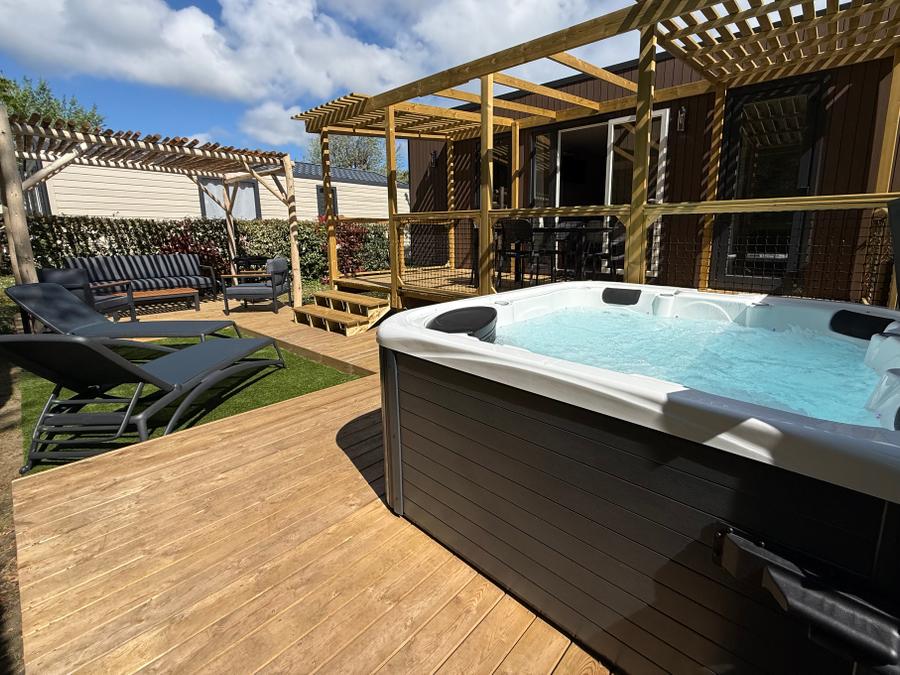Mobilhome 4 personnes - Luxe SPA climatisé - 2 chambres - 2 salles de bain - 2 WC (année 2025) 0