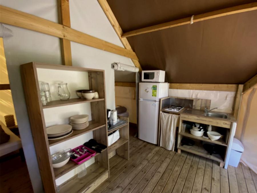 Tente en toile et en bois 4 personnes - Lodge tente - sans sanitaire 2