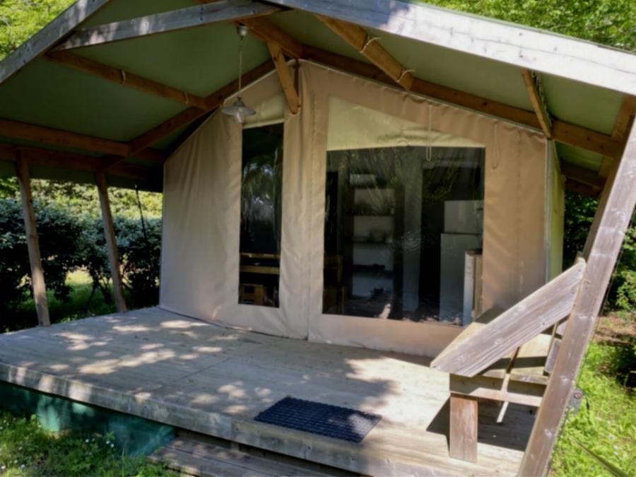 Tente en toile et en bois 4 personnes - Lodge tente - sans sanitaire 0