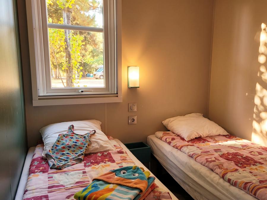Mobilhome 4 personnes - Coté jardin Emeraude 2CH 4PERS 8