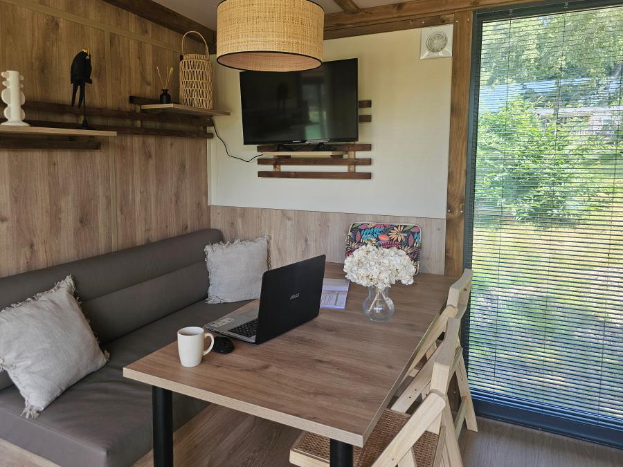Chalet 4 personnes - Chalet premium 2 chambres 2 salles de bains face a l'etang 1/4 pers 23