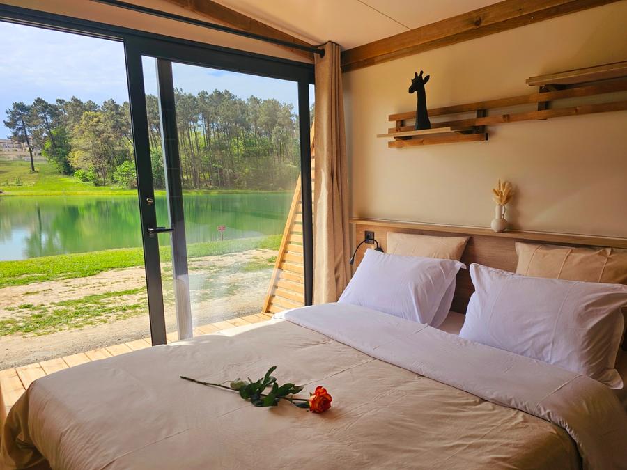 Chalet 4 personnes - Chalet premium 2 chambres 2 salles de bains face a l'etang 1/4 pers 10