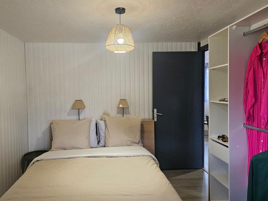 Chalet 4 personnes - Chalet devant l'étang 1/4 pers. 1/4 pers 23