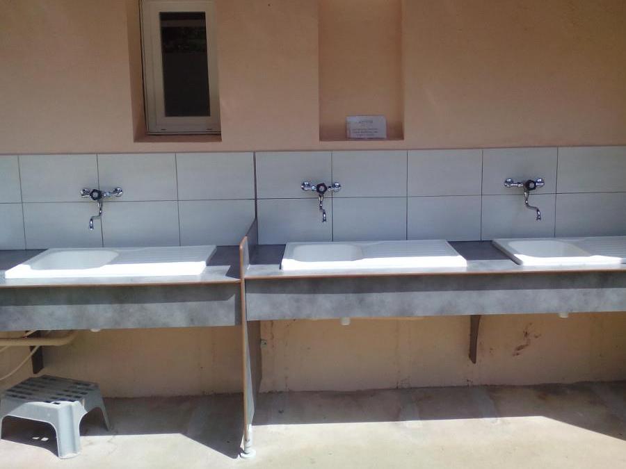 Bungalow toilé 4 personnes - sans sanitaires 10