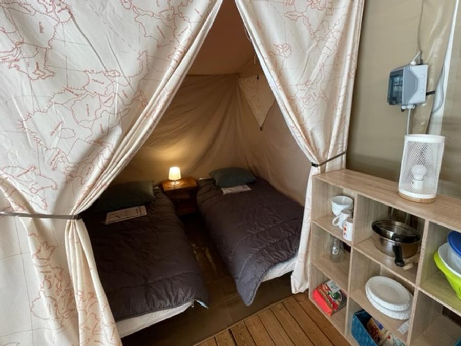 Insolite 4 personnes - LODGE Canada (sans sanitaires) 4 personnes 3