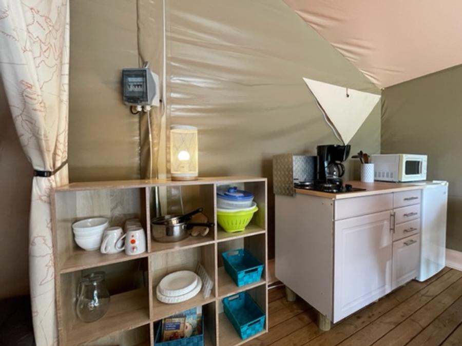 Insolite 4 personnes - LODGE Canada (sans sanitaires) 4 personnes 2