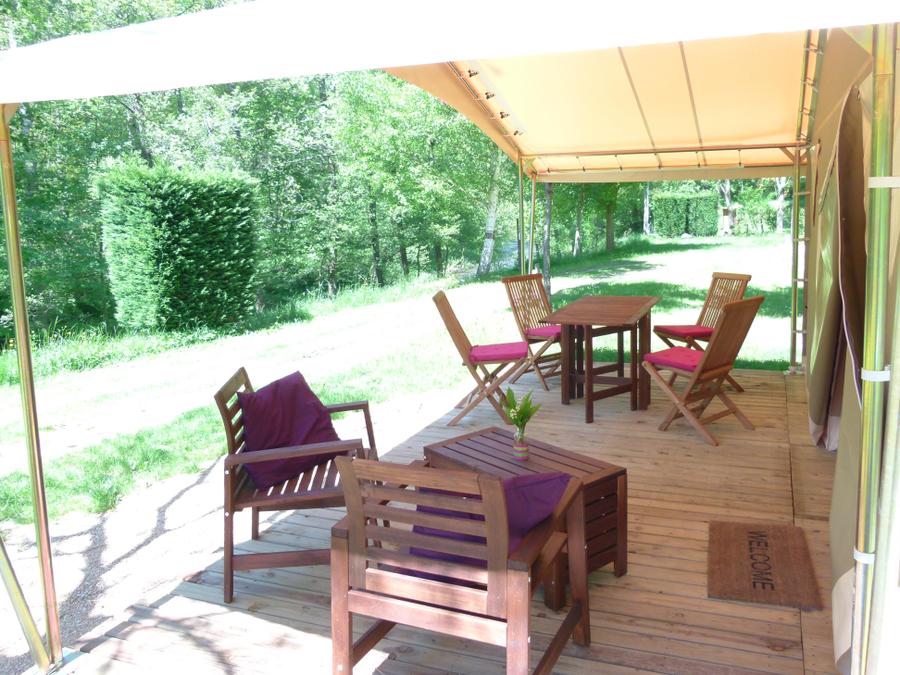 Tente en toile et en bois 4 personnes - LODGE VIVARAIS bord de rivière (sans sanitaires) 1