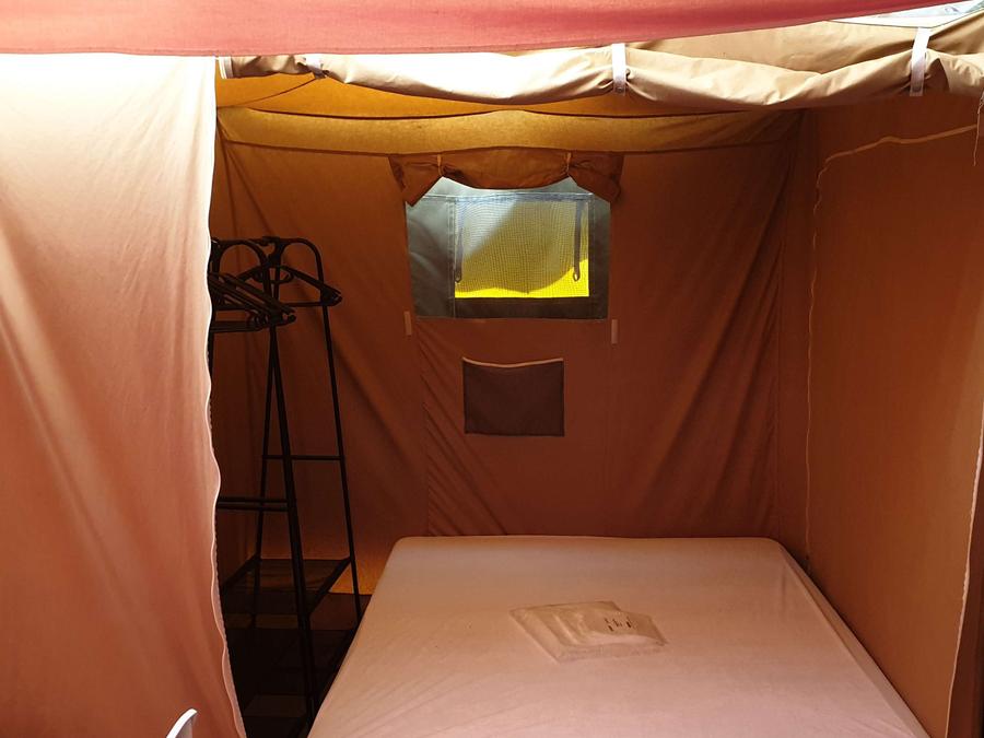 Tente 4 personnes - Tente Lodge Nature Standard 25m² (2 chambres) - sans sanitaires + Terrasse 2