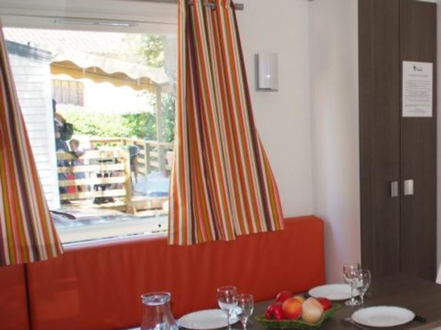 Mobilhome 6 personnes - Mobil-home Confort 29m² 3 chambres + terrasse couverte - sans tv - sans clim 6 pers 1