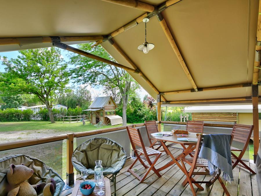 Tente en toile et en bois 5 personnes - Lodge Kenya Confort 35m² 2 chambres + Terrasse couverte 4/5 pers 1