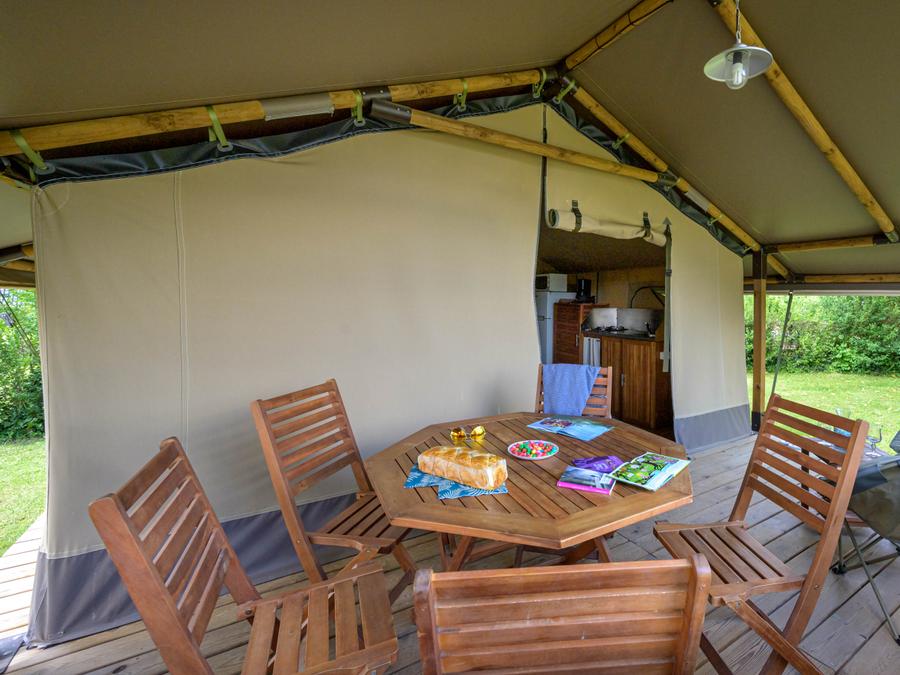 Tente en toile et en bois 5 personnes - Lodge Kenya Confort 35m² 2 chambres + Terrasse couverte 4/5 pers 2