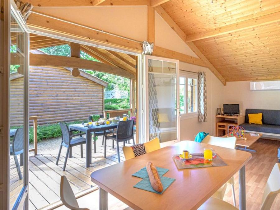 Chalet 5 personnes - Chalet Premium 35m² 2 chambres + terrasse couverte + climatisation + TV + LV 5 pers 2