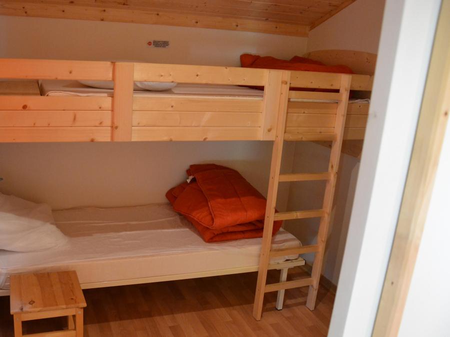 Chalet 4 personnes - Chalet PMR Confort 35m² 2 chambres + terrasse couverte + TV + clim 4 pers 4
