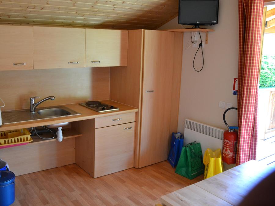 Chalet 4 personnes - Chalet PMR Confort 35m² 2 chambres + terrasse couverte + TV + clim 4 pers 1