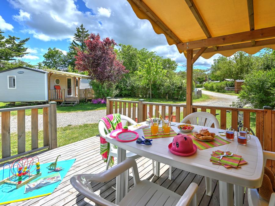 Mobilhome 4 personnes - Mobil-home Confort 27m² 2 chambres + terrasse couverte + climatisation + TV 4 pers 0