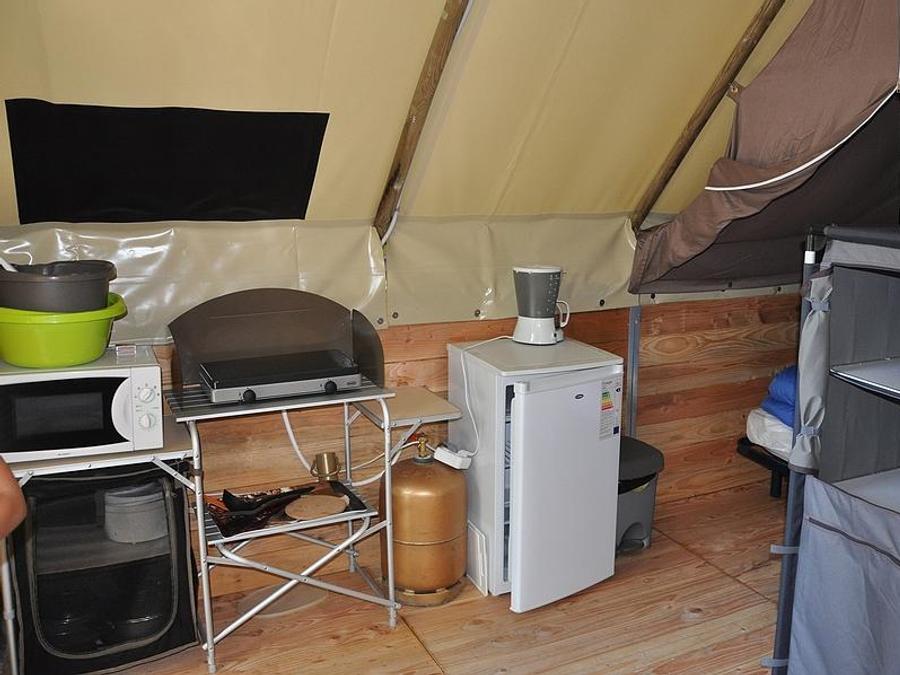Tente en toile et en bois 4 personnes - Amazone (pas de sanitaires) 2