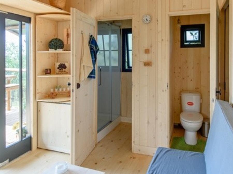 Chalet 5 personnes - Cottage premium (2022) bord de rivière, 2 chambres, terrasse couverte 5 pers 6