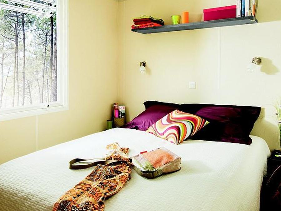 Mobilhome 4 personnes - Le Chêne (2 chambres) Arrivée Dimanche - BORD RIVIERE - Grande terrasse - TV - Free Wifi* 4