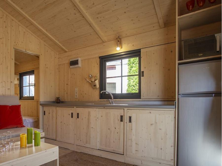 Mobilhome 5 personnes - cottage premium Dimanche (2022) bord de rivière, 2 chambres, terrasse couverte 5 pers 3