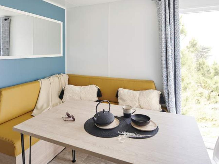 Mobilhome 4 personnes - L'ACACIA (2 chambres)dernière génération (2023) -terrasse intégrée - TV 3
