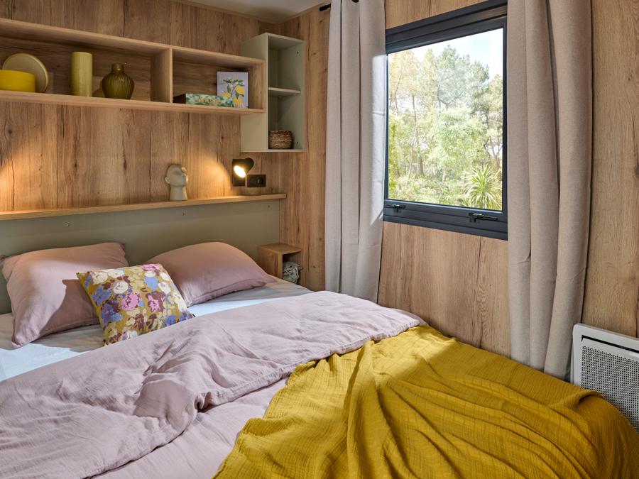 Mobilhome 4 personnes - Ecrin Vert Premium 32m² (2ch-4pers)+2SDB +terrasse semi-couverte 17m² + LV + CLI 2