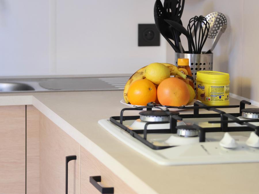 Mobilhome 4 personnes - Cottage Confort 28m² (2 chambres) + terrasse couverte + TV + Draps 4