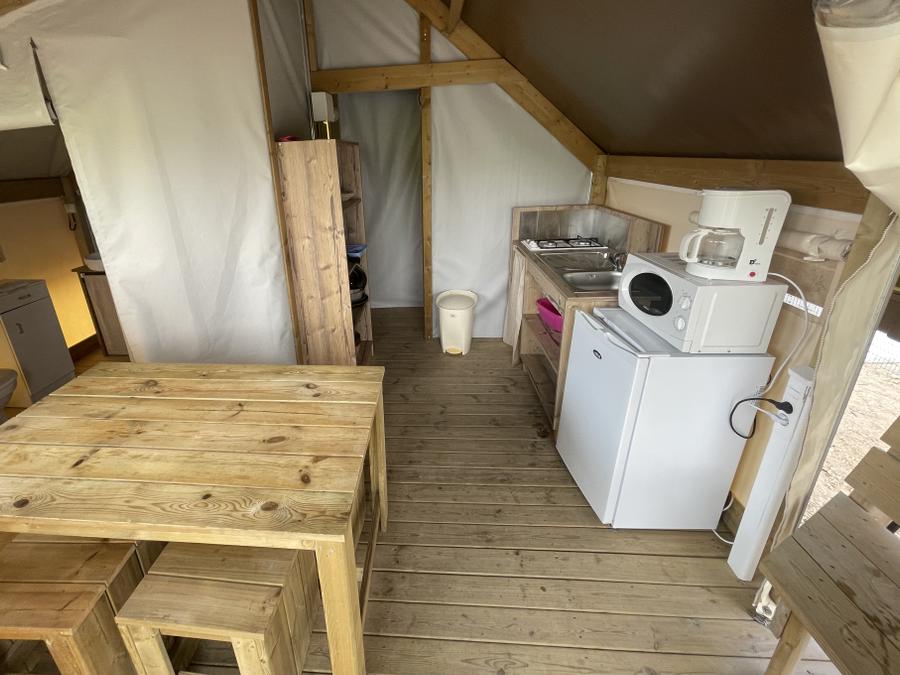 Bungalow toilé 4 personnes - Lodge avec sanitaires 0