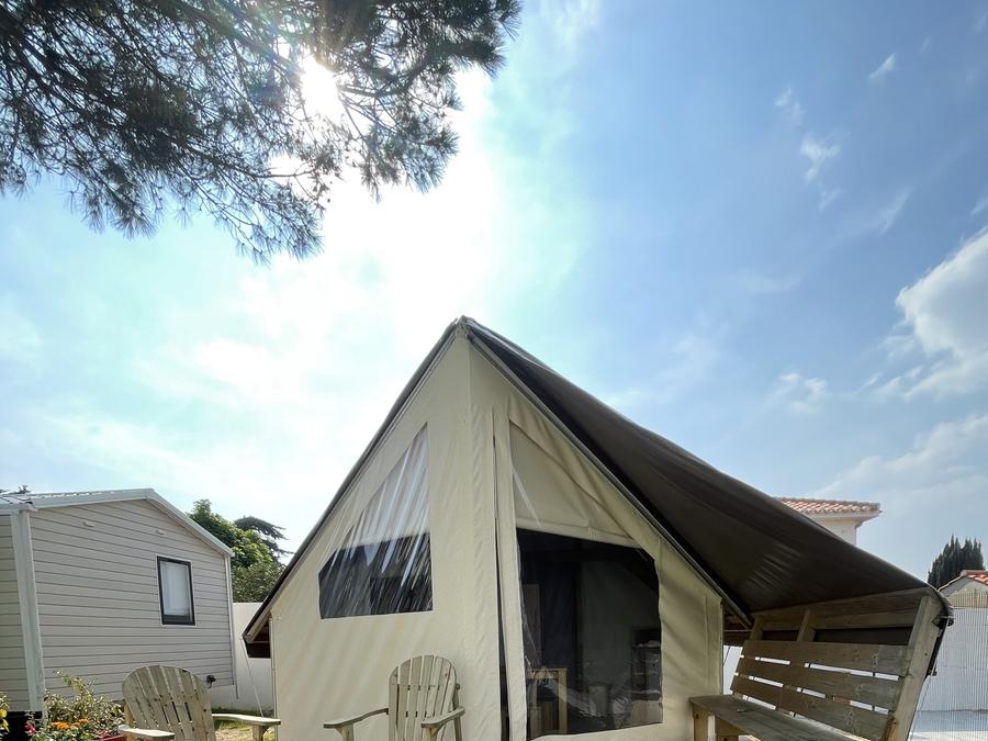 Bungalow toilé 4 personnes - Lodge avec sanitaires 2