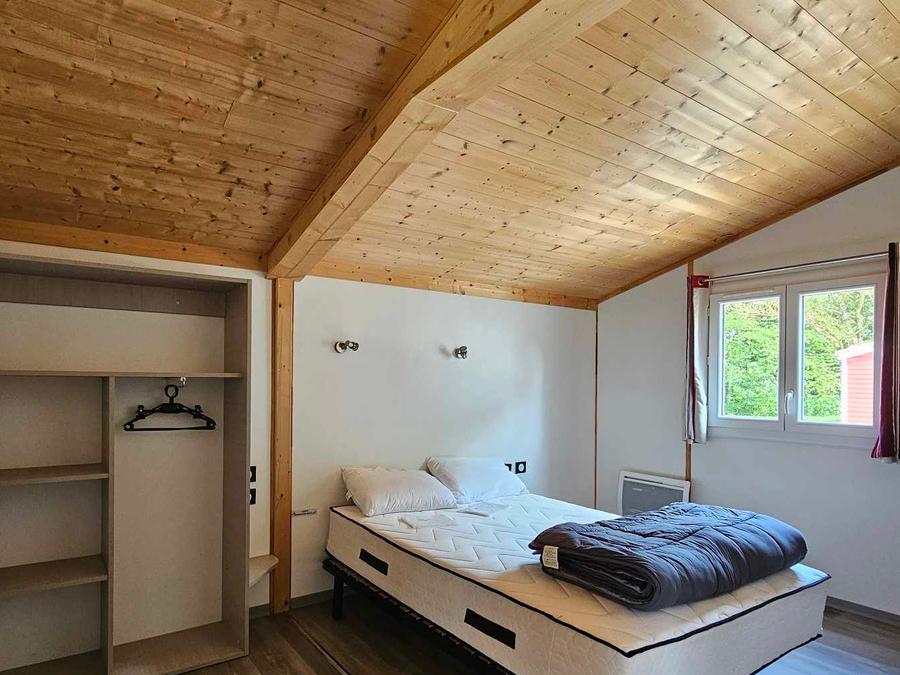 Mobilhome 6 personnes - PMR de 3 chambres 1 salle d'eau 2