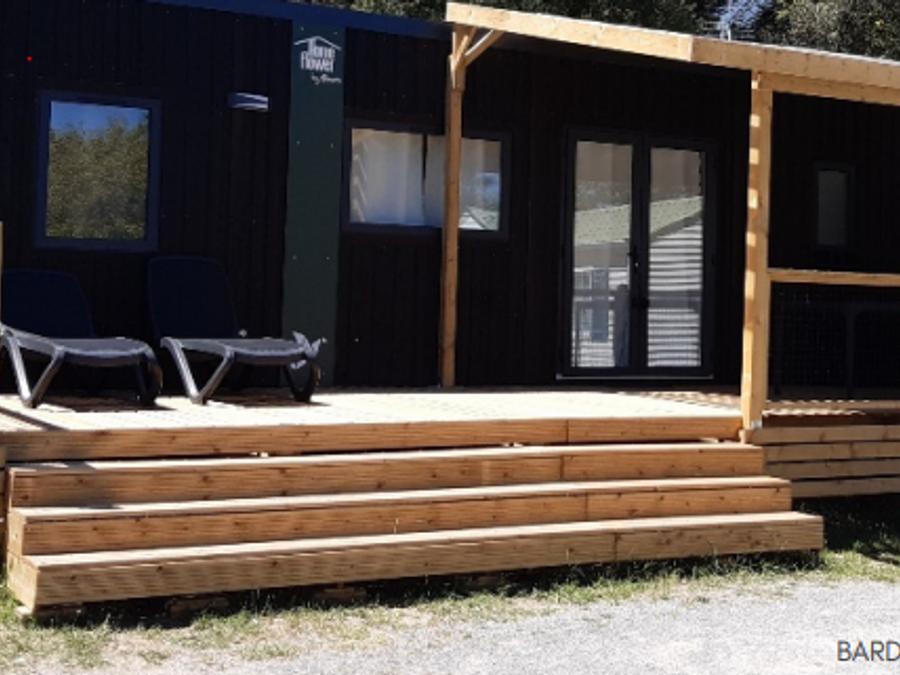 Mobilhome 4 personnes - Homeflower Premium 29m² - 2 chambres + 1 salle de bain + terrasse couverte + TV + LV + Draps inclus 0