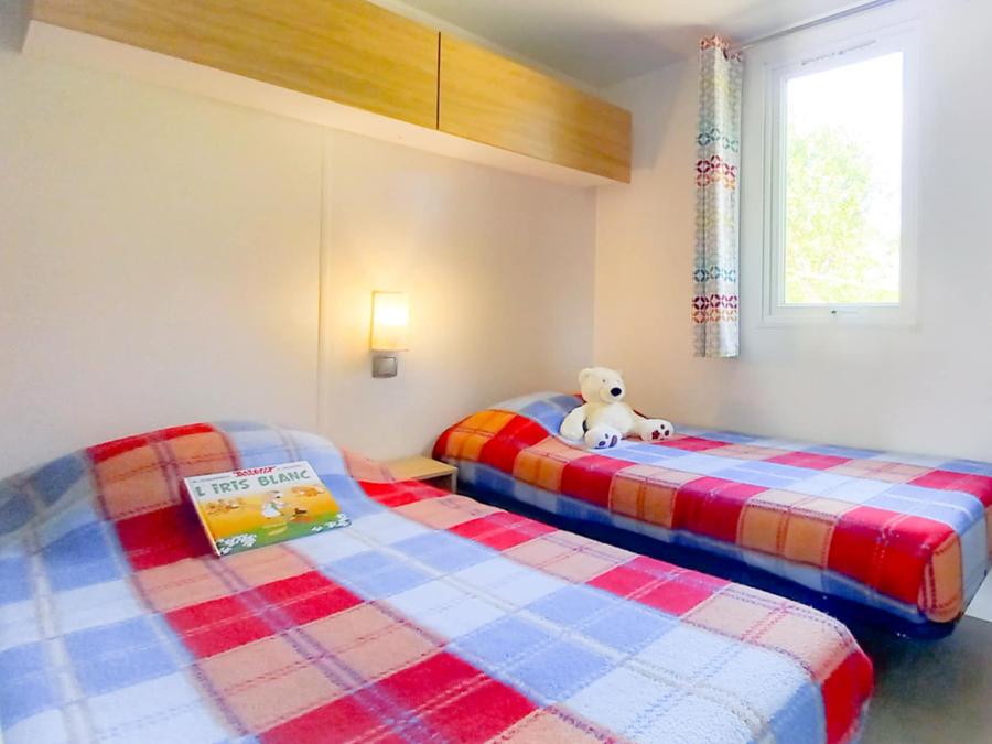 Mobilhome 6 personnes - 2 chambres + terrasse au sol 13