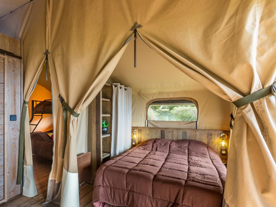 Lodge 5 personnes - Tente Ecolodge Premium 34m² - 2 chambres - terrasse couverte 3