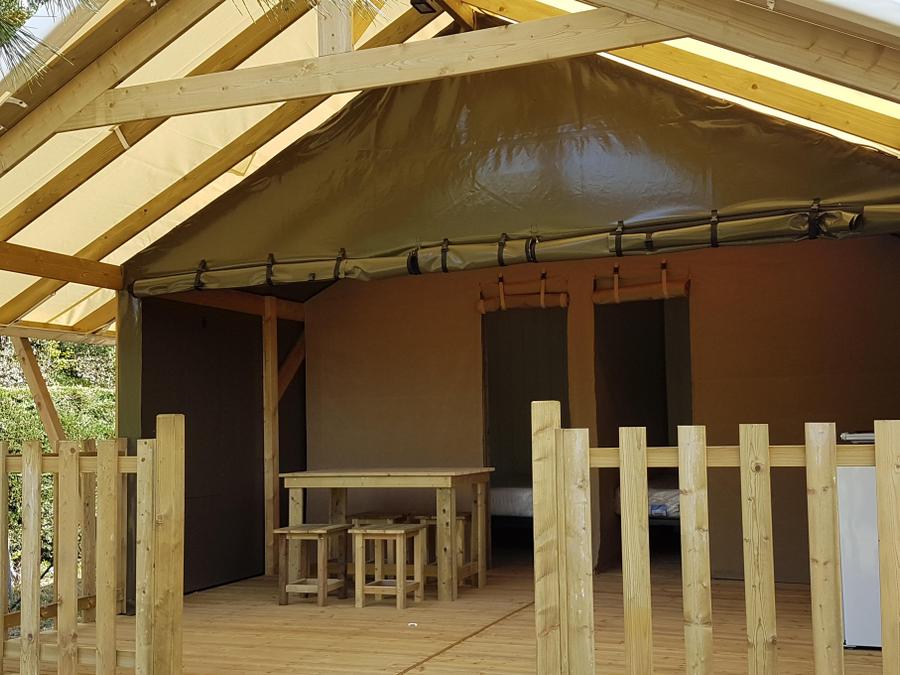 Tente en toile et en bois 4 personnes - Lodge Cambodgia 2 chambres 1/4 pers 10