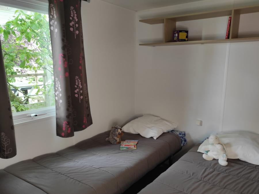 Mobilhome 4 personnes - LOCATION MOBILHOME TI 26m² avec terrasse semi-couverte (2 chambres) 4 pers. CONFORT 4 pers 10
