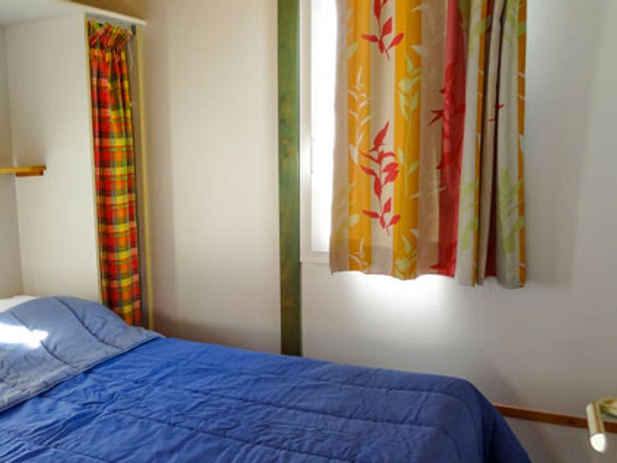 Chalet 6 personnes - LOCATION CHALET 28m² TV (2 chambres) CONFORT 4/6 pers 6