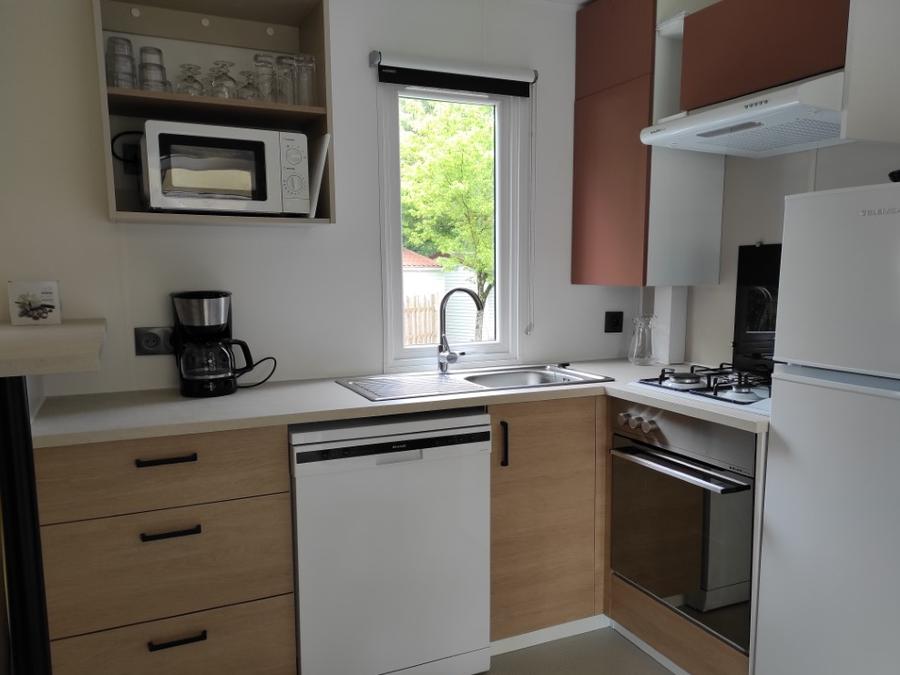Mobilhome 8 personnes - LOCATION MOBILHOME 40M² (3 chambres - 2 SDB) PREMIUM TV CLIMATISATION LAVE VAISSELLE 6/8 pers 9