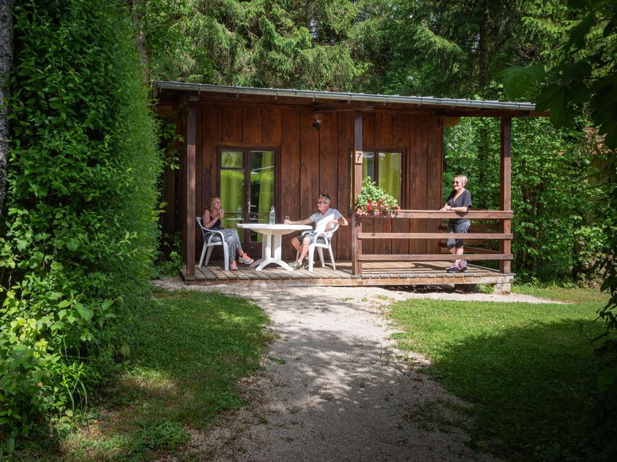 Chalet 4 personnes - Chalet Noisetier - 1 chambre - personnes supplémentaires possible en supplément, contacter le camping 0