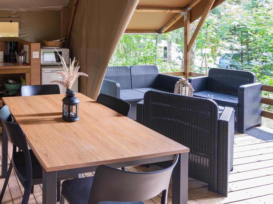 Tente en toile et en bois 4 personnes - WOOD LODGE - personnes supplémentaires possible en supplément, contacter le camping 0
